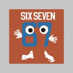 Six Seven 67 mikina s kapucou stiahnutelnou &scaron;n&uacute;rkami a klokankov&yacute;m vreckom vpredu